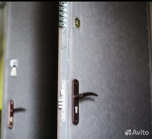 Двери входные металлические эконом 9016