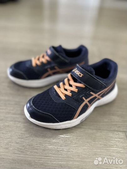 Кроссовки Asics