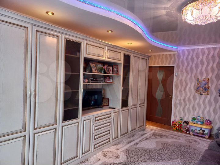 2-к. квартира, 66 м², 5/15 эт.