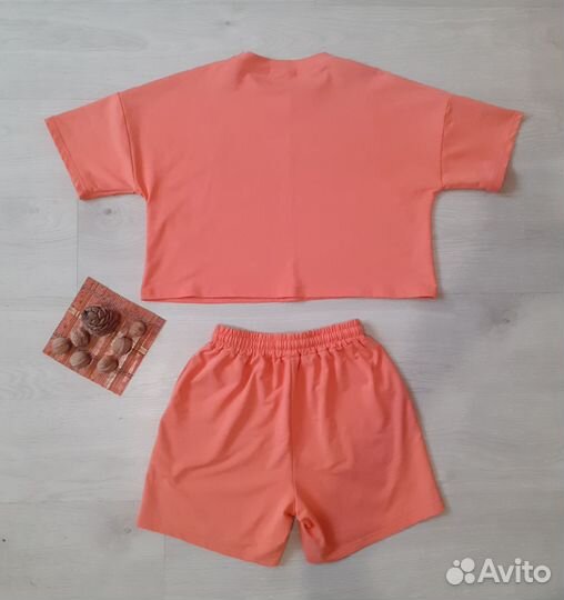 Вещи женские 40-42