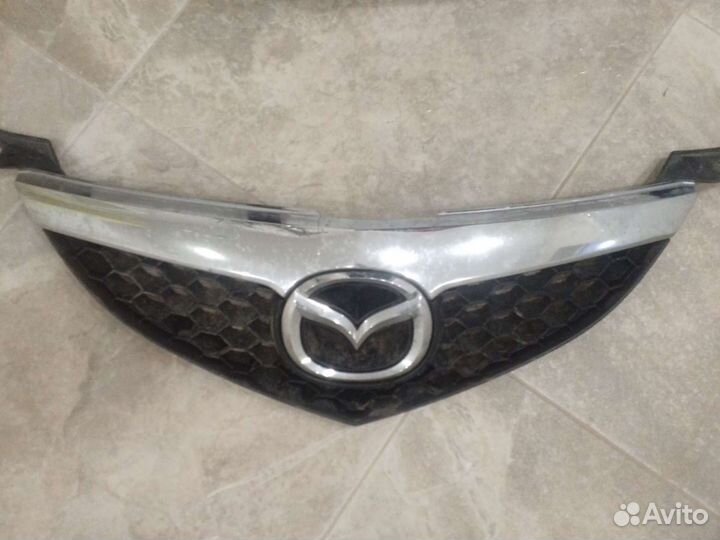 Решетка радиатора mazda 3 bk седан