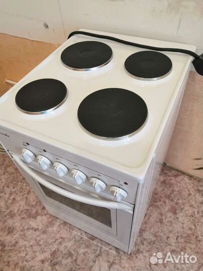 Плита электрическая новая Лысьва 401