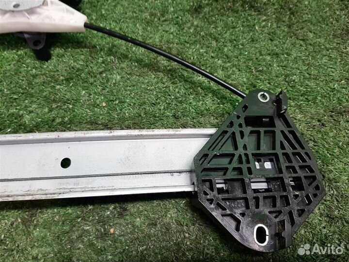 Стеклоподъемник задний правый Subaru Forester SH