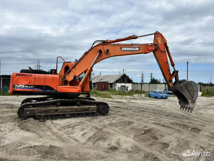 Гусеничный экскаватор DOOSAN Daewoo SOLAR 225NLCV, 2013