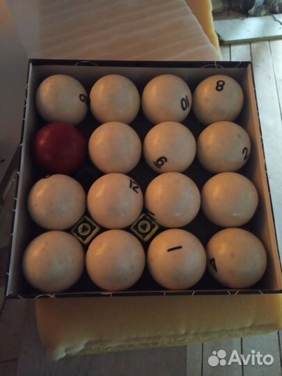 Бильярдный стол