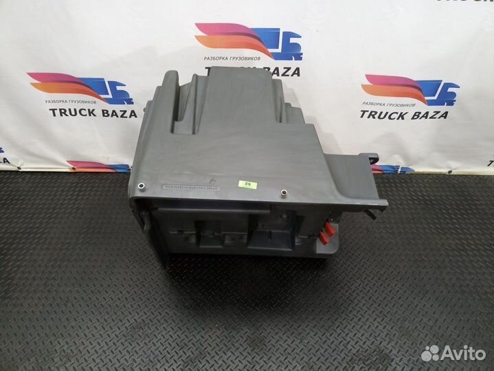 Ящик инструментальный правый Man TGA