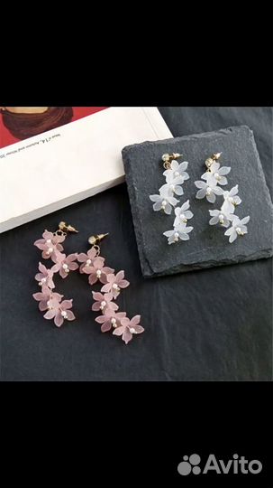 Цветочные серьги гвоздики