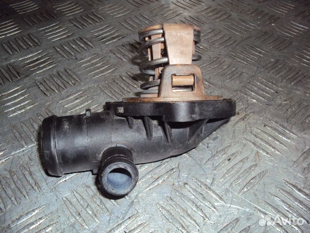 Термостат Touareg (02-10) / Audi A4 B8 (07-15) / A