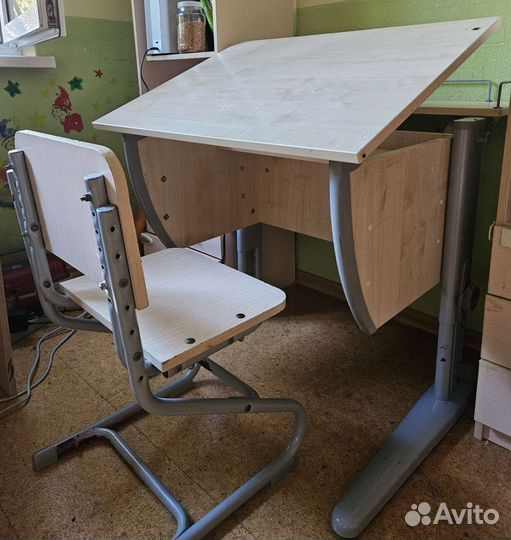 Детский стол и стул-трансформер