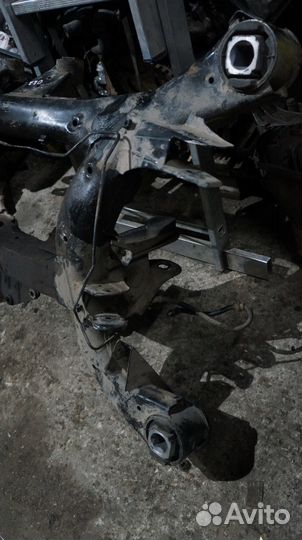 BMW е70 задний подрамник