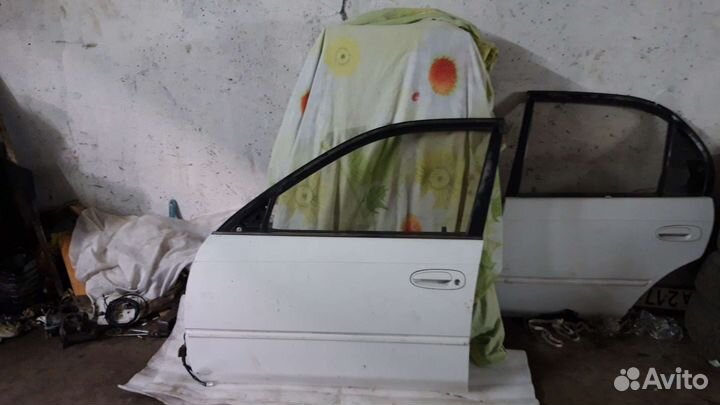 Toyota corolla ае100