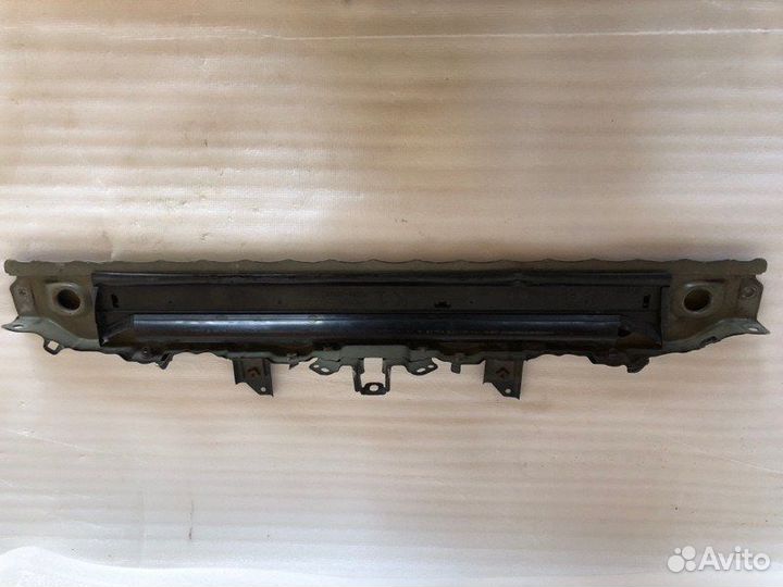 Верхняя планка телевизора Toyota Camry V70/V75