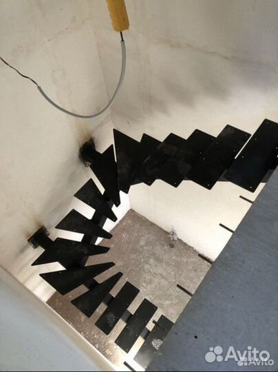 Металлическая лестница