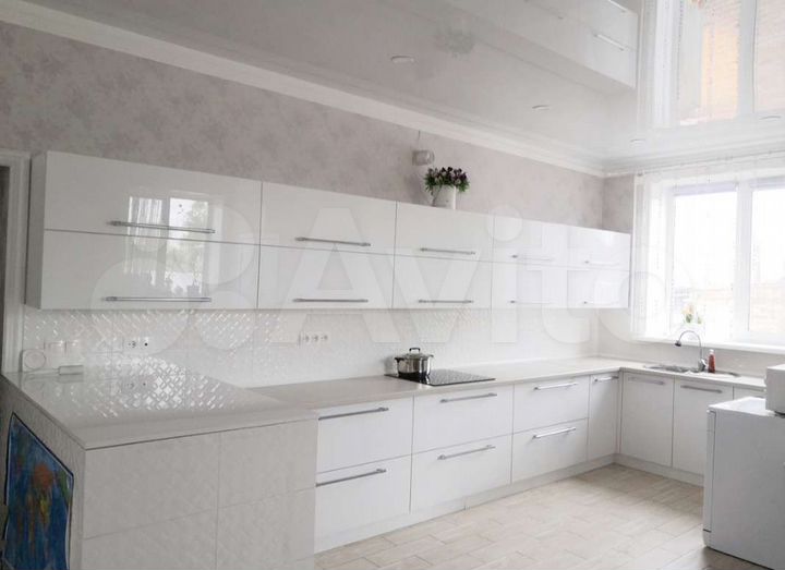 Дом 179 м² на участке 7 сот.