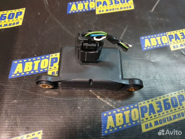 Датчик положения подвески Opel Astra J