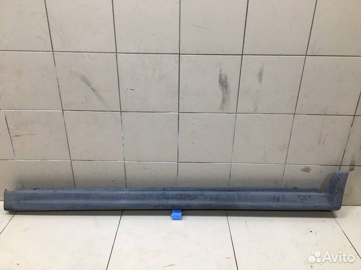 Накладка на порог правая Mitsubishi Galant