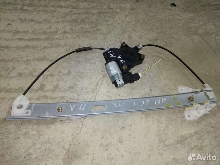 Моторчик стеклоподъемника передний левый Mazda 3 B