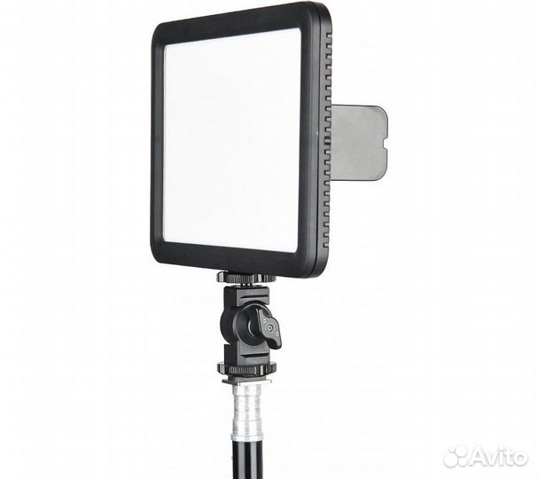 Осветитель светодиодный Godox ledp120C накамерный