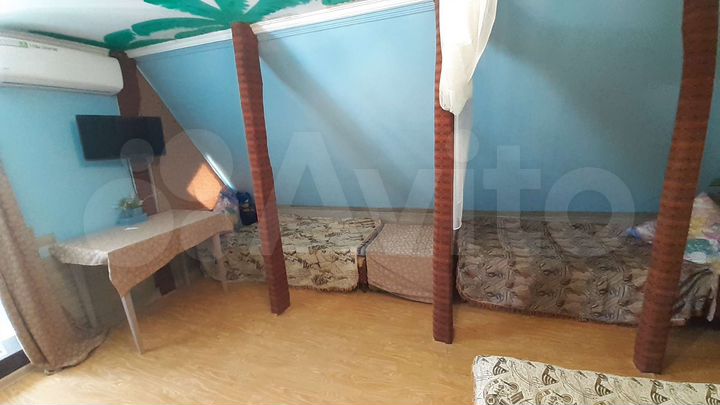 Комната 20 м² в 2-к., 1/2 эт.