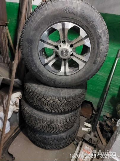 Колеса в сборе r15 зимние на паджеро2 4шт с дискам