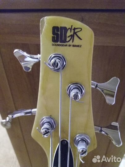 Бас гитара ibanez SRX 350