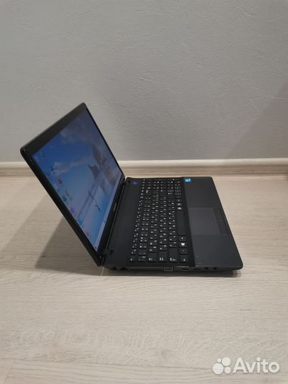 Ноутбук samsung