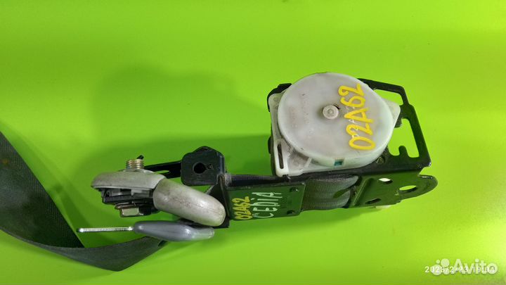 Ремень безопасности Mitsubishi Lancer Cedia