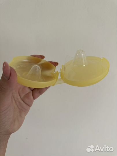 Накладки на соски medela М