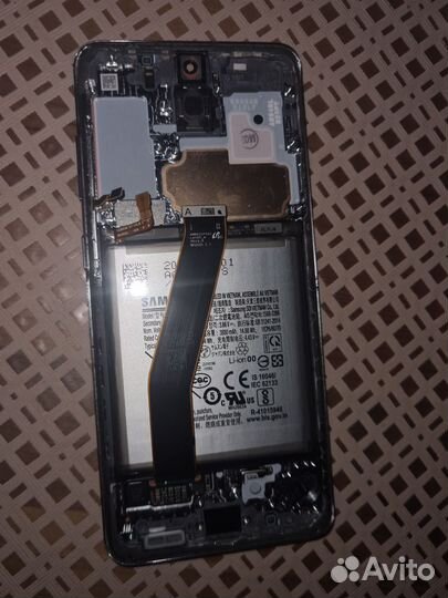 Дисплей и акб samsung s20