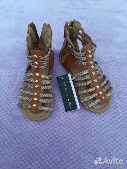 Сандалии для девочки