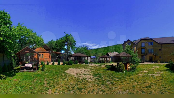 Дом 660 м² на участке 30 сот.