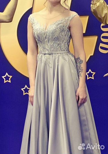 Вечернее платье в пол 44