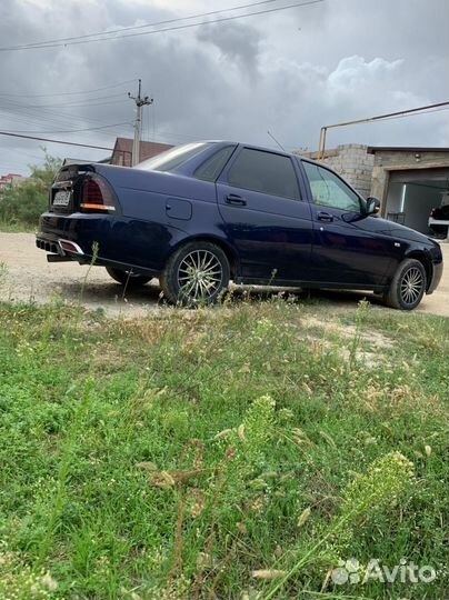 Капот на LADA priora