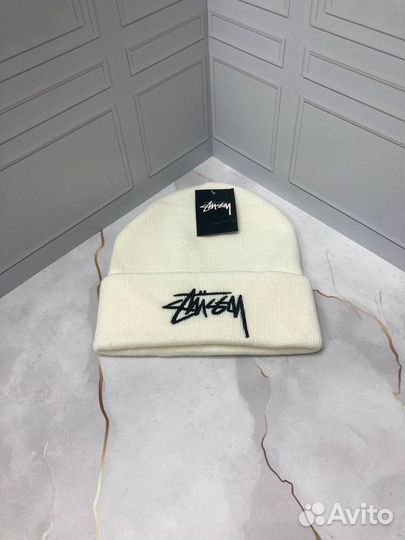 Новая шапка Stussy