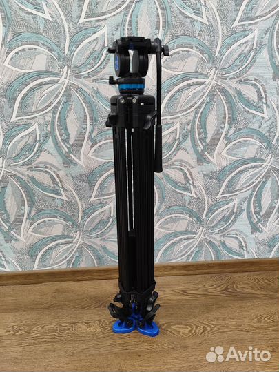 Штатив для видеосъёмки Benro KH26P