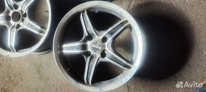 Литые диски r16
