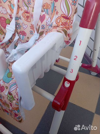 Стульчик для кормления, б/у