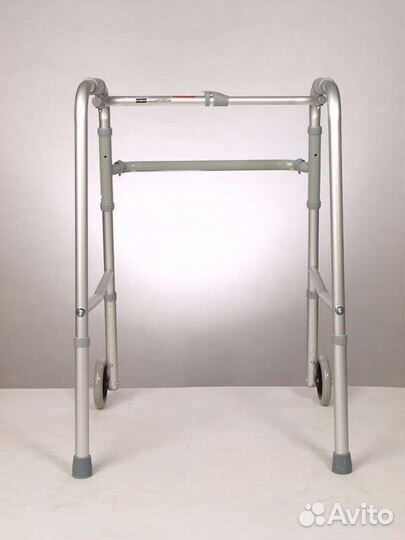 Ходунки для взрослых инвалидов