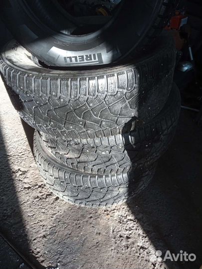 Pirelli Ice Zero 285/60 R18 116