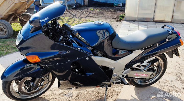 Kawasaki zzr 1100