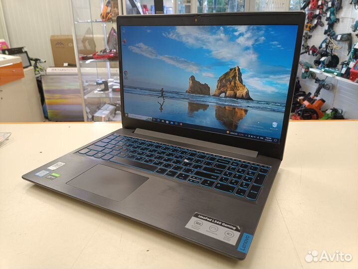 Ноутбук Lenovo Core i7 (7гв)