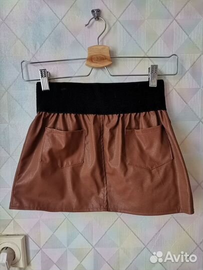 Костюм куртка+юбка (размер 42)