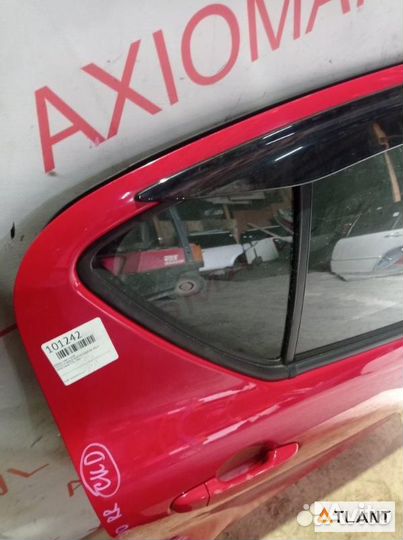 Дверь задний правый toyota aqua