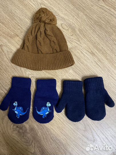 Варежки и шапка для мальчика reserved