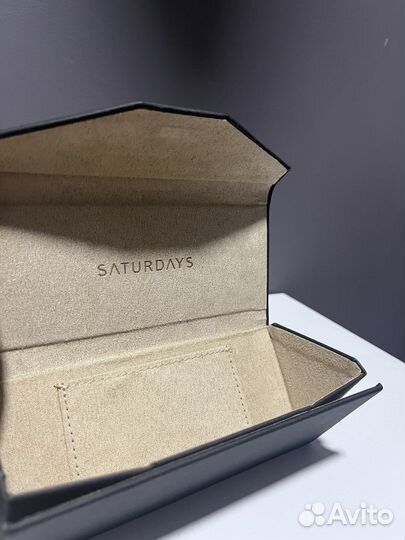 Солнцезащитные очки Saturdays