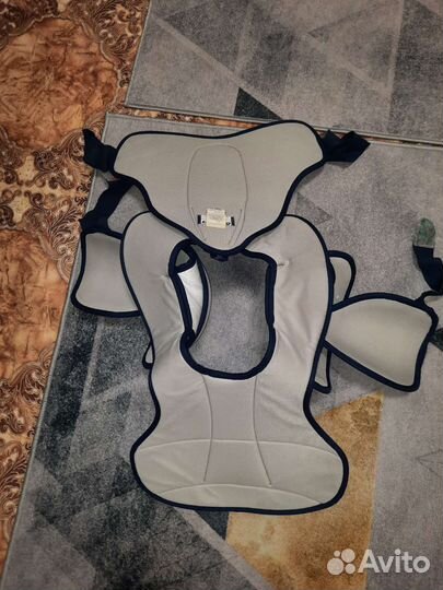 Нагрудник хоккейный, щитки хоккейные