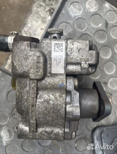 Насос гур BMW 5 e60 e61