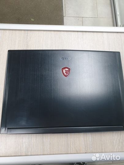 Ноутбук MSI GS73