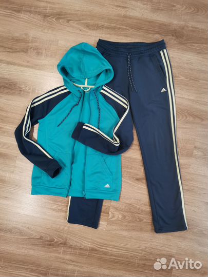 Спортивный костюм adidas
