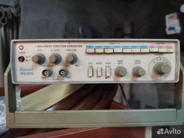 Генератор сигналов Escort EFG-3210